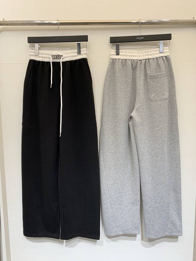 Mm6 2025 Autumn/Winter New Arrival Digital Logo Waistband Casual Pants, Banana P