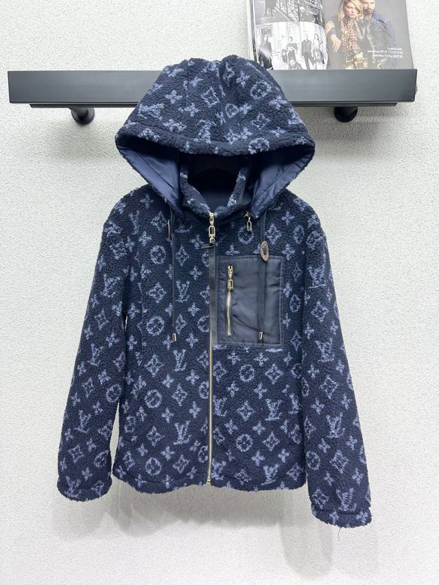 L's blue monogram eco-friendly lamb wool hooded jacket is a must-have for fashio