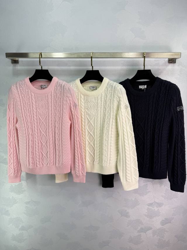 Chanel 2025 Autumn/Winter New Cable Crochet Crew Neck Wool 25Coco Ski Series# Cu