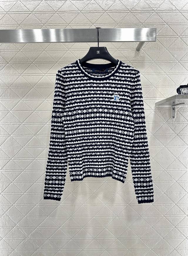 Louis Vuitto * 2025 New Arrival Striped Long-Sleeve Knit Top Made with custom Yb