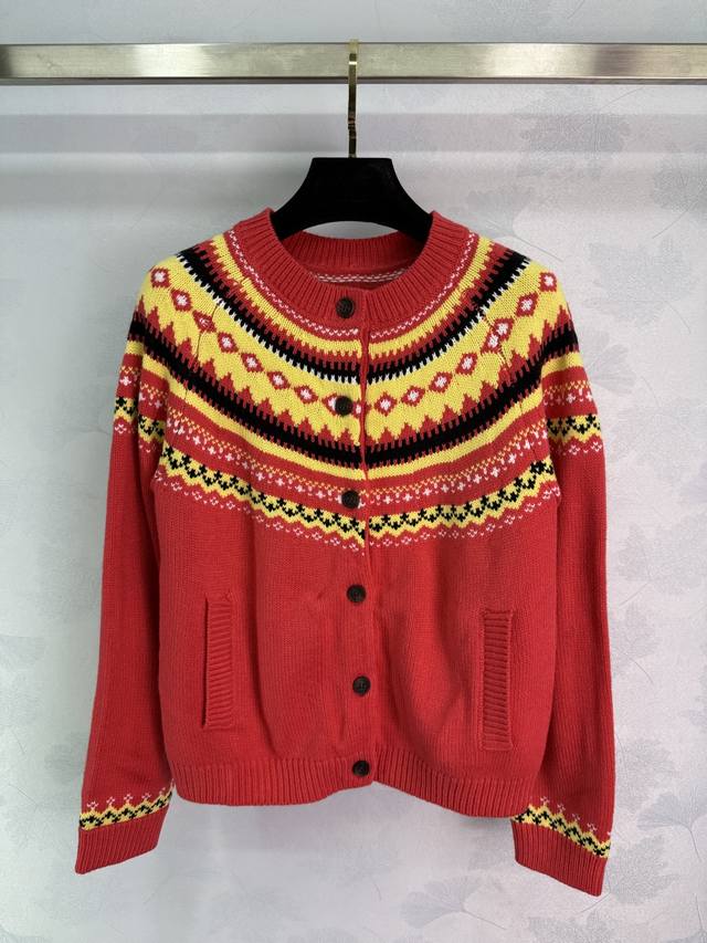 Miumi*2025 Autumn/Winter New Heavy-Duty Crochet Crew Neck Cardigan! Made with cu