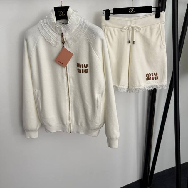 Style No. 20256885 Miumi* New Knitwear Set: Leather Label Logo Letter Lace Trim