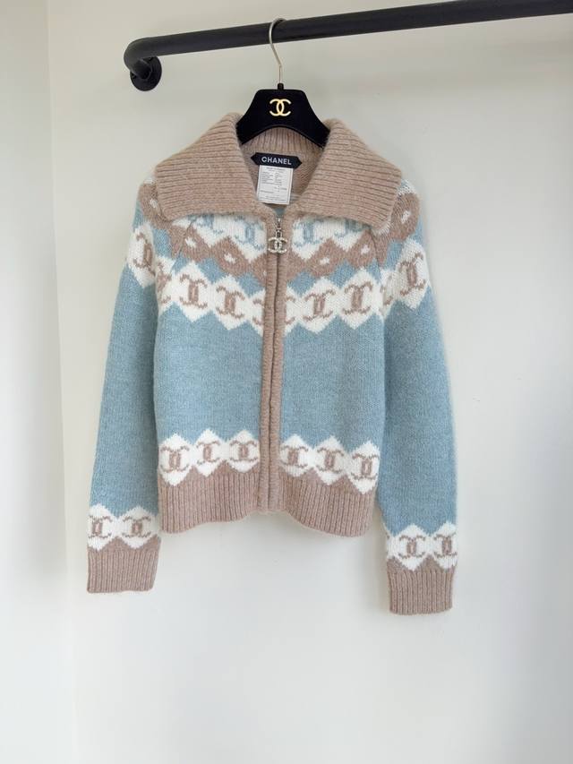 Chanel 2025 Autumn/Winter New Arrival 16-needle Fine-Panel Three-Dimensional Cro