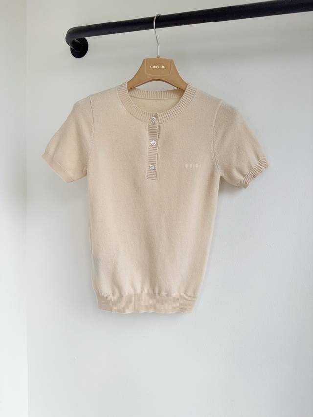 Miu 25 Fall/Winter New Cashmere Button-Up Pullover Short-Sleeve Top - Now Availa
