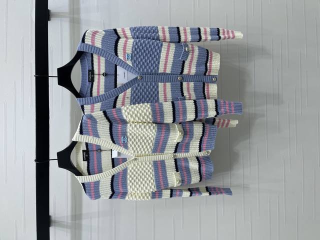 New Arrival! High-Quality Original Chanel* 2025 Autumn/Winter Collection! Stripe