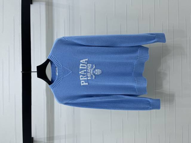 New Arrival! High-Quality Original Prad* 2025 Autumn/Winter Collection! Letter C