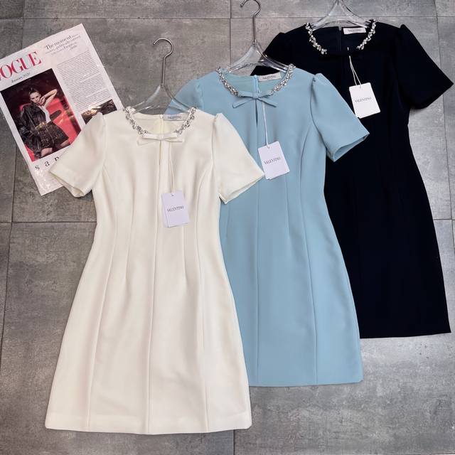 Restocked V-Family 2025 Early Autumn New Arrival Heiress Little Black Dress, Age