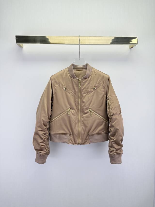 Louis Vuitto* 25Ss Autumn/Winter New Jacket with Ribbed Panel Design and Metal Z