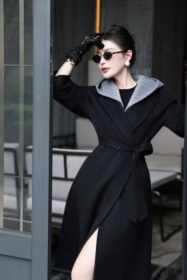 Original design winter wool black high-end hooded wool coat, fashionable long wo