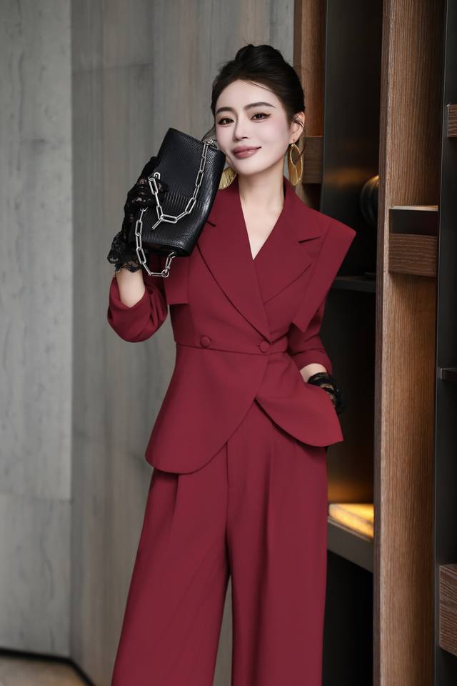 Original designer set, niche design, professional women's suit, autumn, mature a