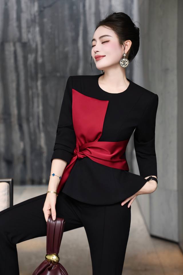 Original High-End Custom Designer Suit, Mature and Professional Style, Two-Piece