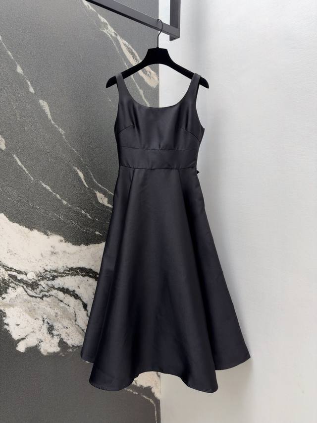 Cd 25Ss Autumn/Winter New Arrival Hepburn Style Back Bow Sleeveless Mini Dress.