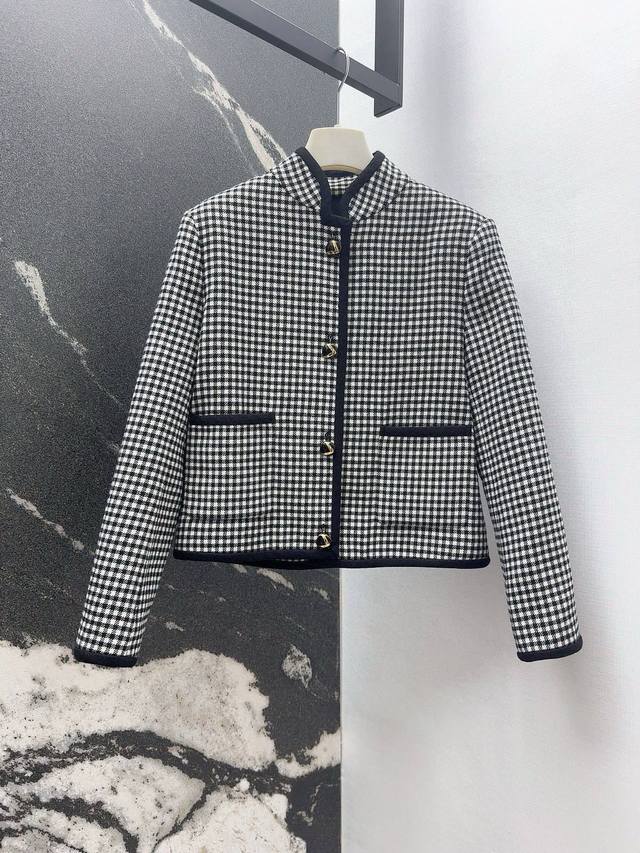 Vltn 25Ss Autumn/Winter New Arrival Classic Black and White Color Block Stand Co