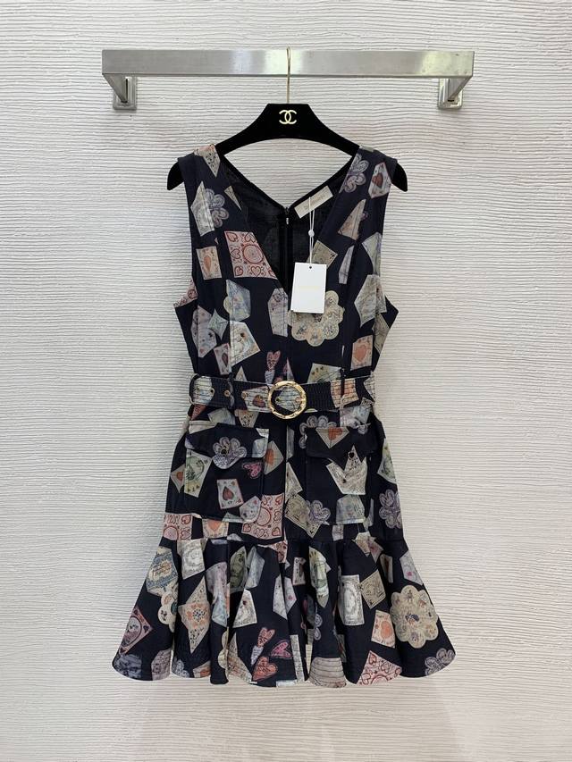 Zimmerma*N, an Australian brand, is a high-end custom-made cotton-linen blend dr