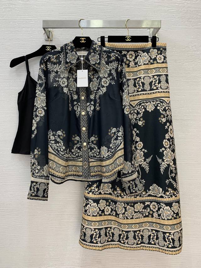 Zimmerma*N Zimmerma, an Australian brand, presents a high-end, custom-made, fash