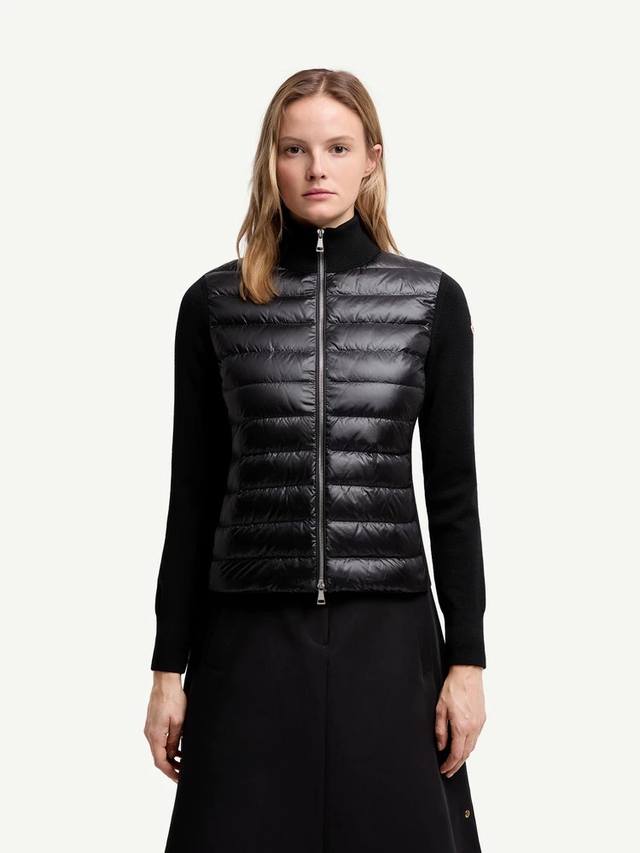 Moncler* New Arrival: High-end custom-made original letter logo hardware accesso