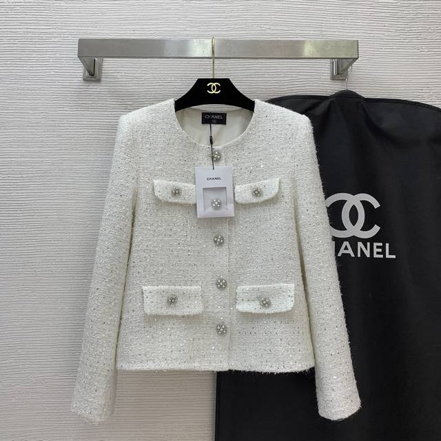 Chanel* New high-end custom-made jacket with metal chain stitching on the inside