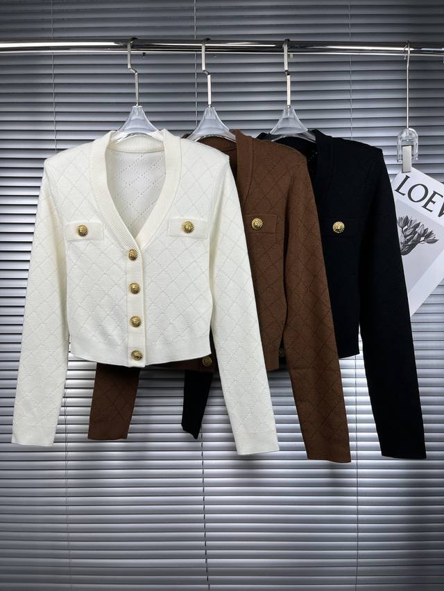 2025 Autumn/Winter New Arrival Burberry Gold Buckle Diamond Pattern V-Neck Wool