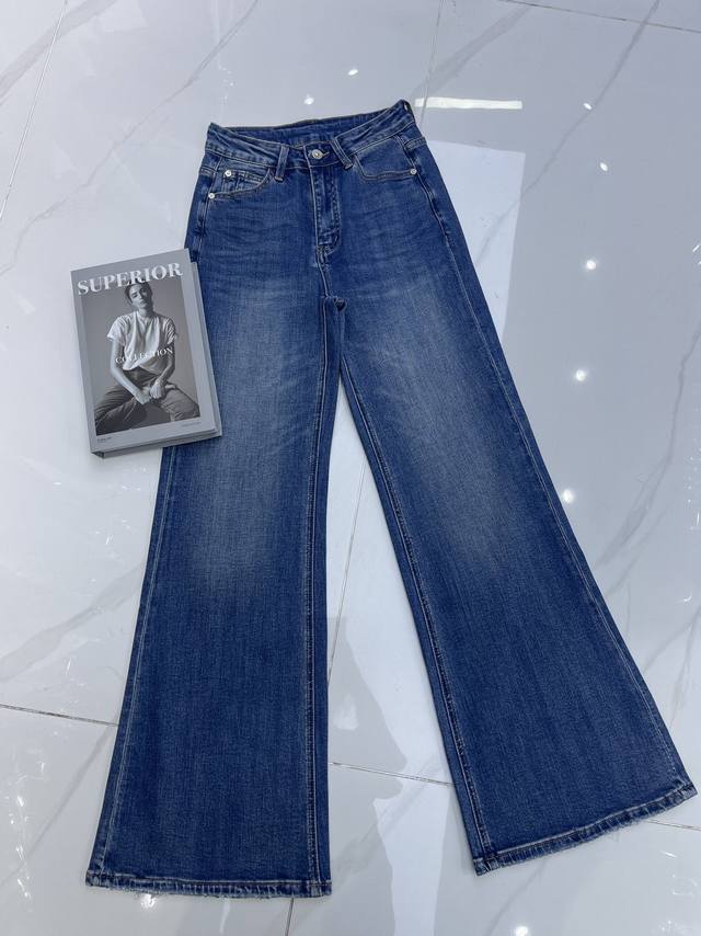 Detailed Real Shot Burberr* Supermodel Leg Flared Jeans Early Autumn New Arrival