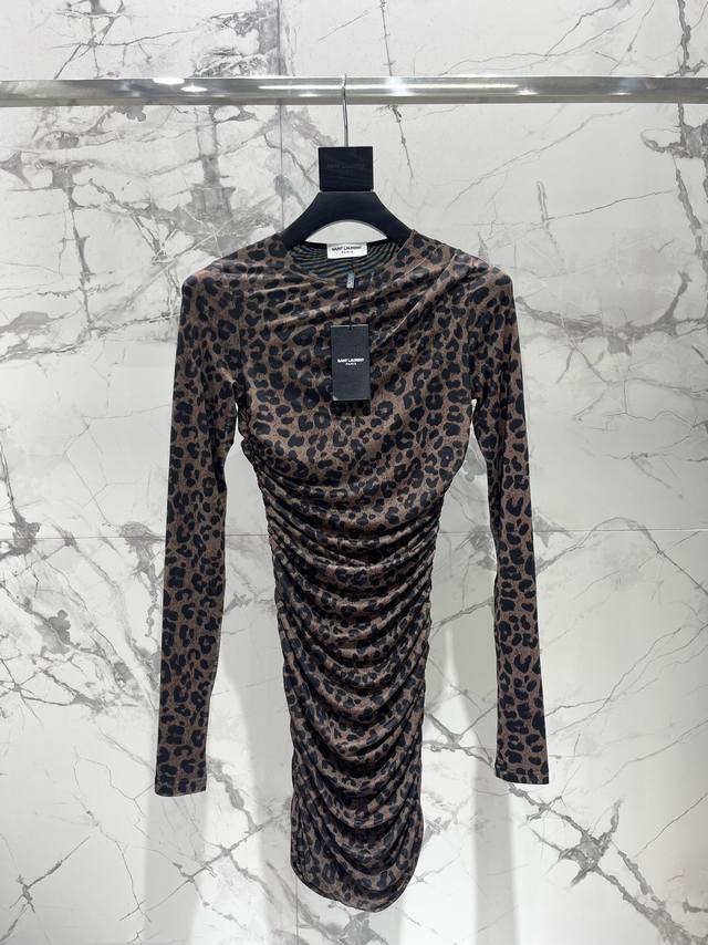 YSL 2025 New Leopard Print Stretch Dress Leopard print strikes! This YSL dress i YSL 2025 New Leopard Print Stretch Dress Leopard print strikes! This YSL dress i