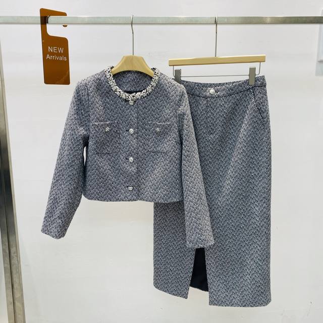 New Luxury Elegant Style Round Neck Beaded Rhinestone Jacket and Skirt Two-Piece