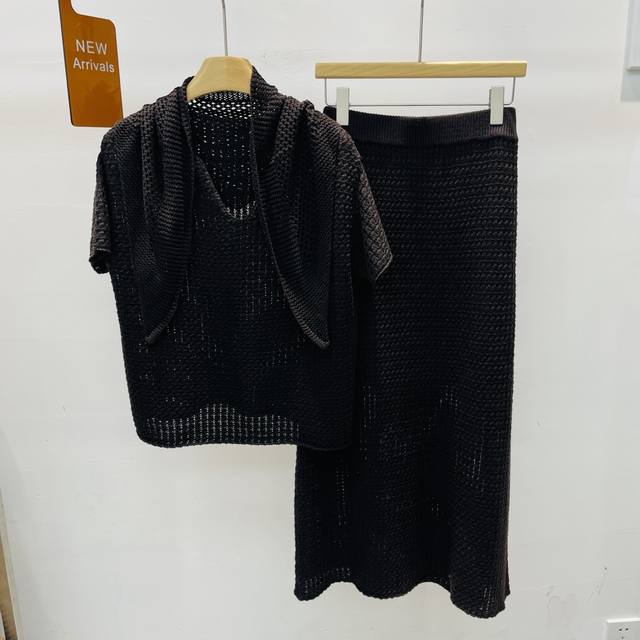 New Retro Superfine Wool Soft High-Quality Vintage Style Hollow-Out Knitted Vest