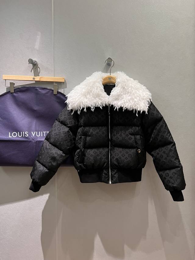 Autumn/Winter New Style Two-Way Fur-lined Short Down Jacket with Monogram Canvas