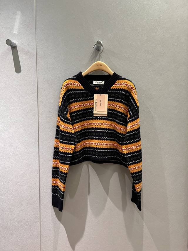 New Autumn/Winter Arrival: Fair Isle Short Sweater with Retro Stripes, Four-Leaf