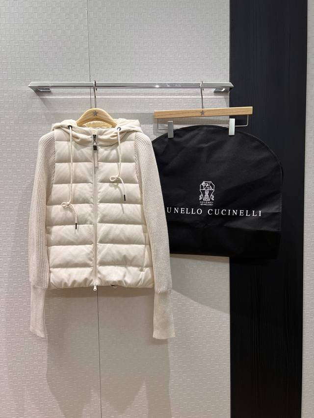 New Bc patchwork knit wool sleeve hooded down jacket, classic beaded chain zippe