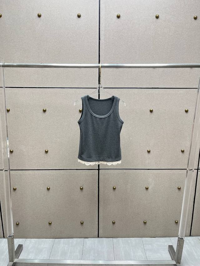 Magda lace ribbed tank top! Three colors: Sml Ddd