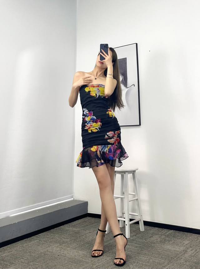 Printed ruffled dress! Chiffon fabric, Sizes S, M, D, D