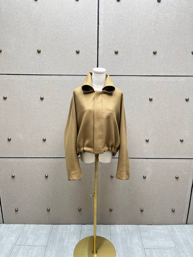 Wool blend jacket! Sml Ddd