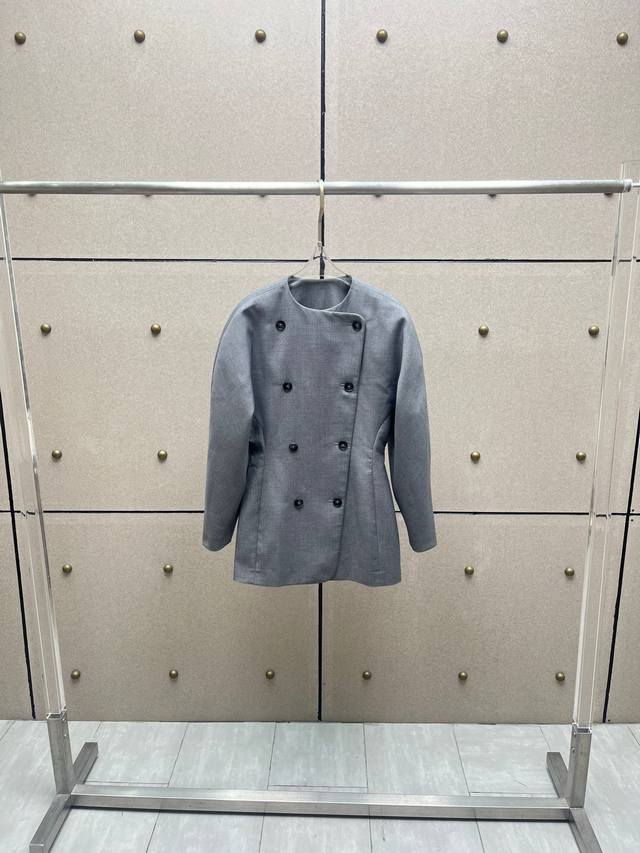 Round neck double-breasted suit! Sml Ddd