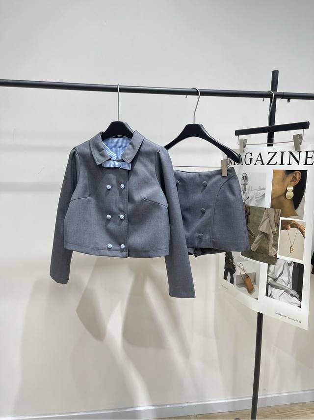 Her Grey Bow-Tie Double-Breasted Suit Jacket and Skirt Jacket Shorts Fabric: Fin