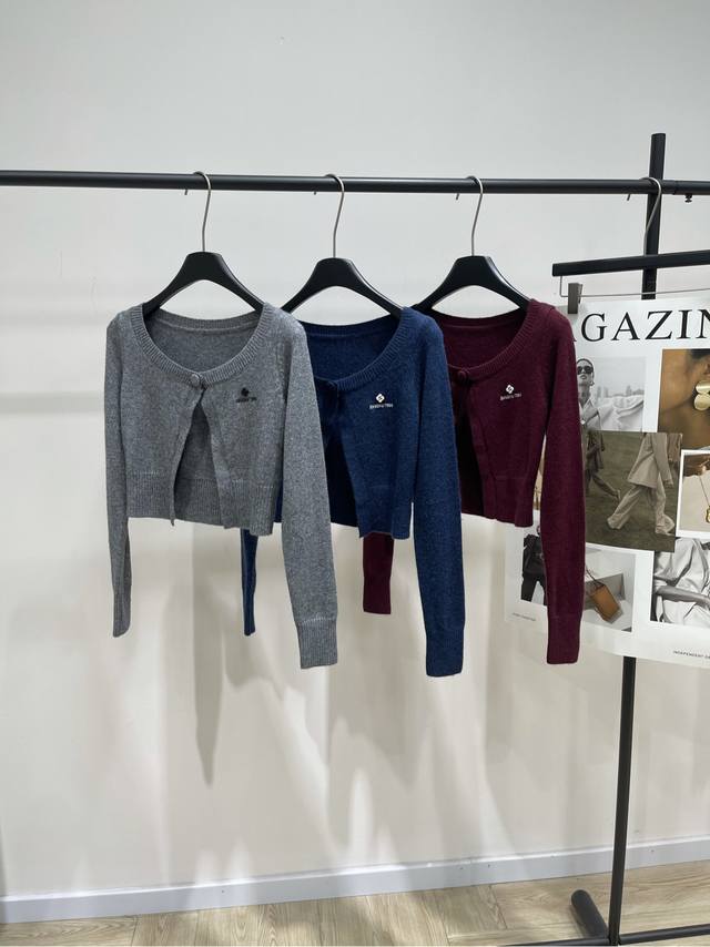 Sst Three-Color Single-Button Short Cardigan, Fabric: Wool Blend, Colors: Gray,