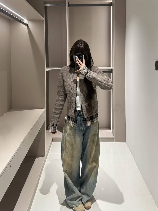 25 New Plaid Patchwork Faux Two-Piece Cardigan Sweater - The highlight is the pl