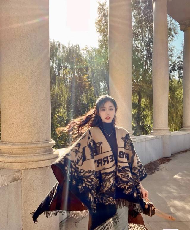 2025 New War Horse Knight Cape, latest double-sided jacquard War Horse Knight ca