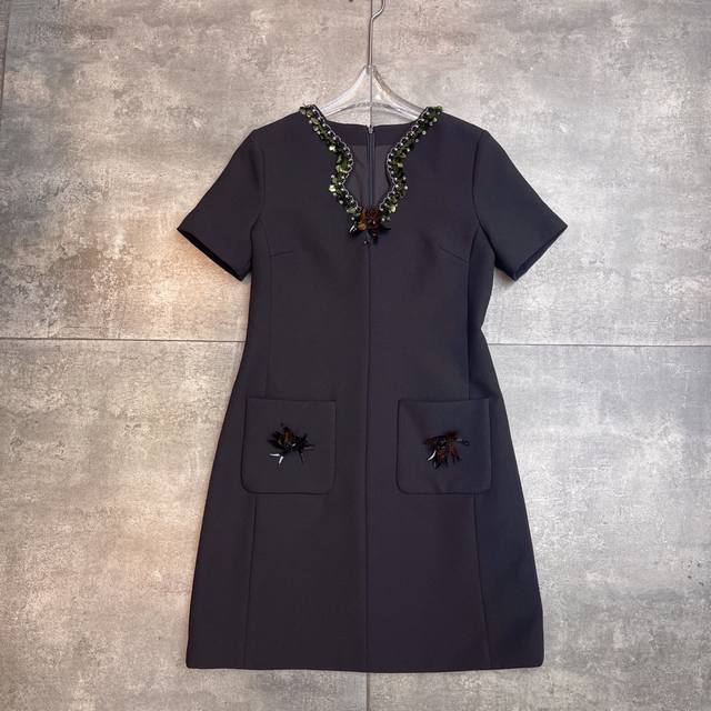 Reorder and shipment. Valent 2025 Early Spring Haute Couture Collection New Arri