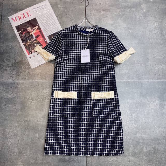 Restocked Celebrity style Valent 0ڢ Runway 2025 Early Autumn New Arrival, Everyd