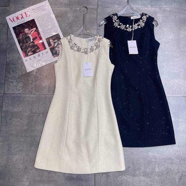 Restocked Hot-selling Valent0 1:1 replica, 2025 Autumn/Winter New Heiress Dress,