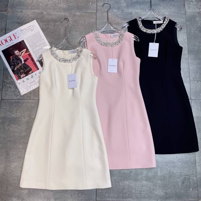 Restocked item, best-selling Valent0, 1:1 replica, 2025 Summer New Arrival, Heir