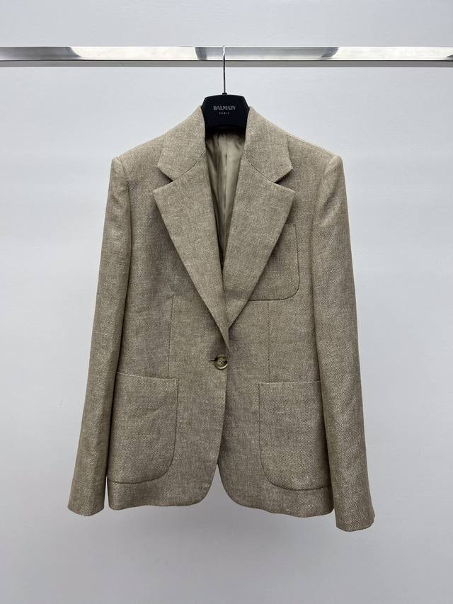 Ralph Laure Linen Tweed Suit Exquisitely tailored with a fitted waist pleat and