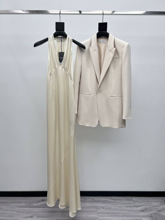 Nazha's Vogue event outfit is now available! Saint Laurent* Fall Collection Acet Nazha's Vogue event outfit is now available! Saint Laurent* Fall Collection Acet