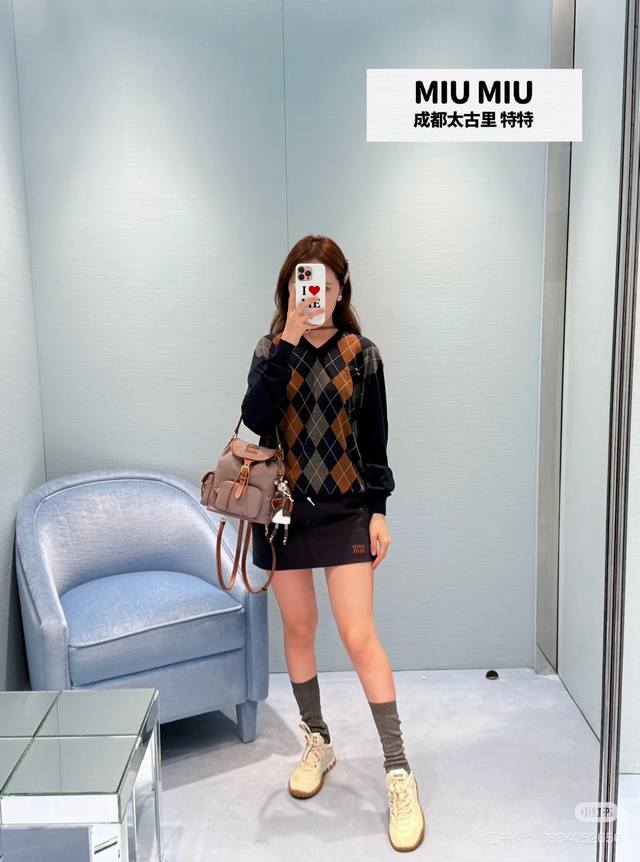 Original Mm 2025 Autumn/Winter New Fashion Diamond Pattern Knit Heart Neck Long Original Mm 2025 Autumn/Winter New Fashion Diamond Pattern Knit Heart Neck Long