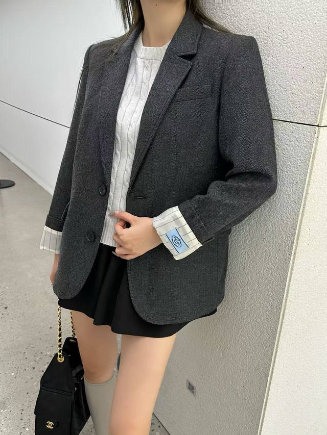 Original Pp......2025 Early Autumn New Fashion Wool Herringbone Lapel Suit Jacke Original Pp......2025 Early Autumn New Fashion Wool Herringbone Lapel Suit Jacke