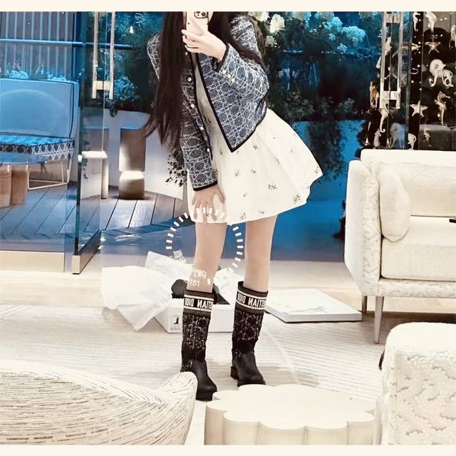 Original Dd.......2025 Autumn/Winter New Fashionable Lapel Diamond Pattern Coat, Original Dd.......2025 Autumn/Winter New Fashionable Lapel Diamond Pattern Coat,