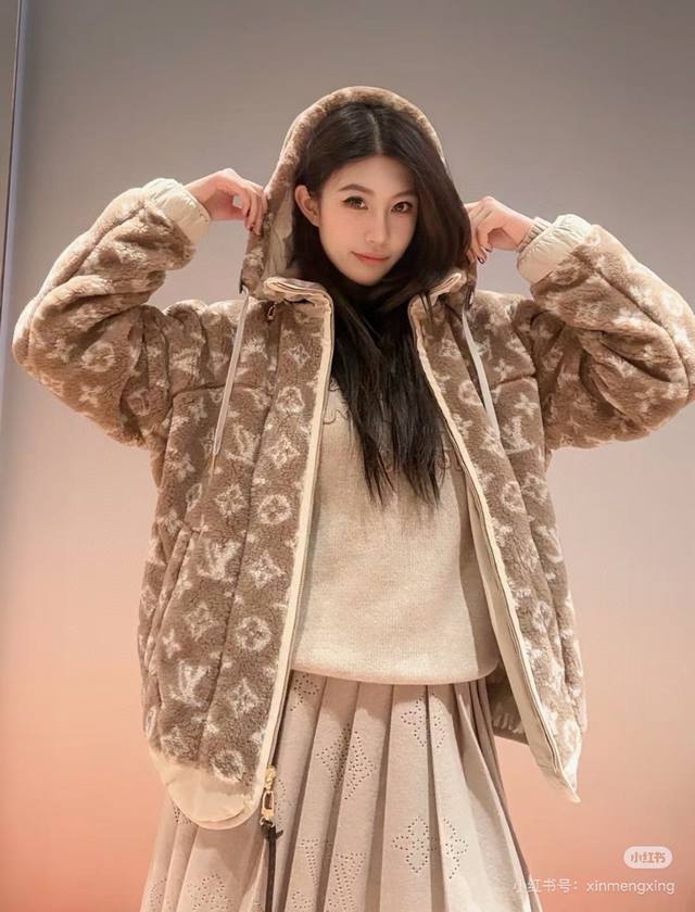 Original Ll.....2025 Autumn/Winter New Fashion Teddy Lambswool Hooded Detachable Original Ll.....2025 Autumn/Winter New Fashion Teddy Lambswool Hooded Detachable