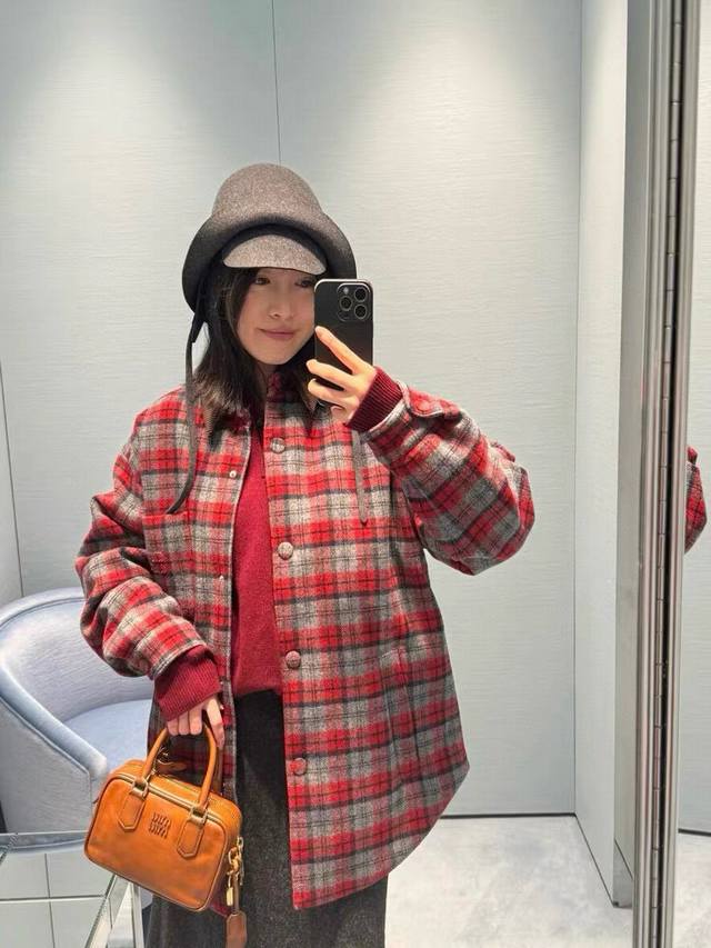 Original Mm 2025 Autumn/Winter New Arrival Corduroy Collar Plaid Down Jacket, Cl Original Mm 2025 Autumn/Winter New Arrival Corduroy Collar Plaid Down Jacket, Cl