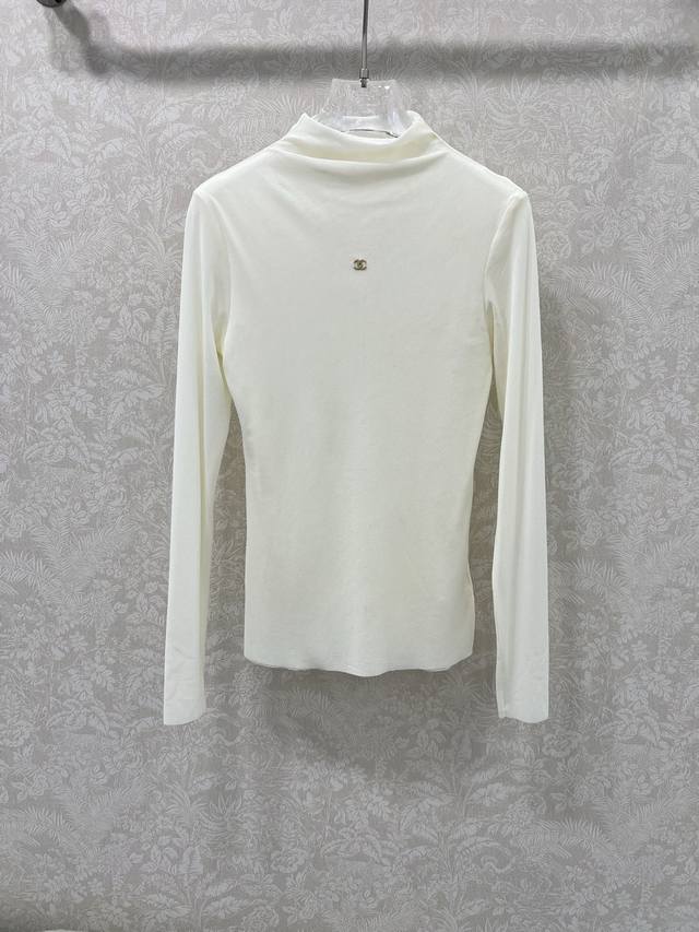 Chan*L25 New Mesh Base Layer Top with Slightly Rounded Neck. Features a double C