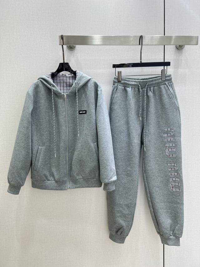 Highly recommend Miu* 2025 Early Autumn New Hooded Drawstring Pants Set, Double-